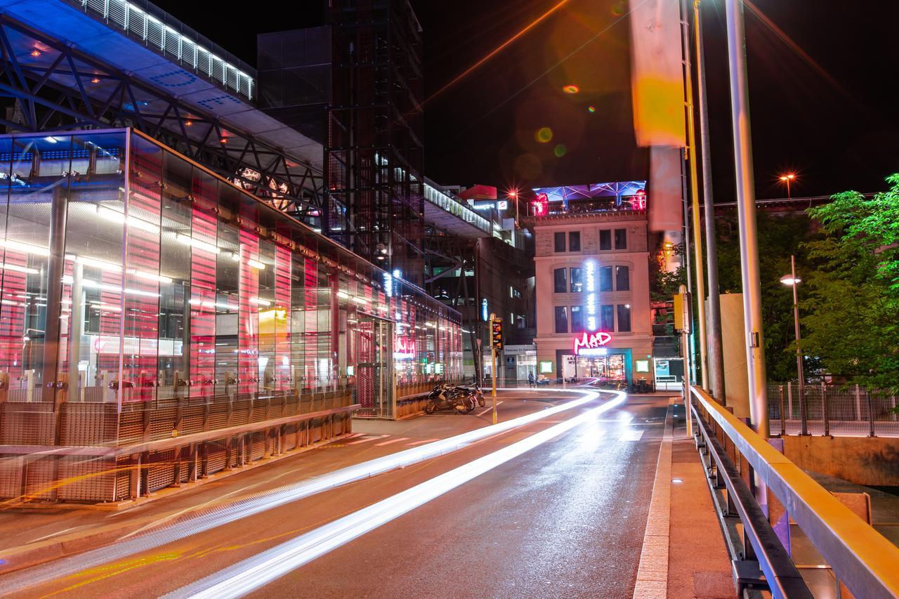 Ibis Styles Lausanne Center Madhouse Buitenkant foto