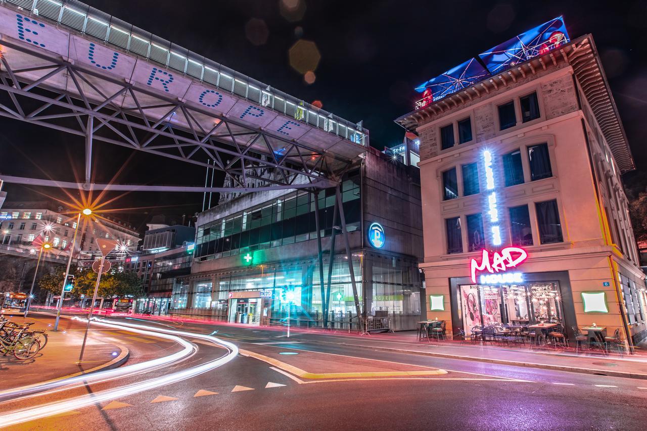Ibis Styles Lausanne Center Madhouse Buitenkant foto